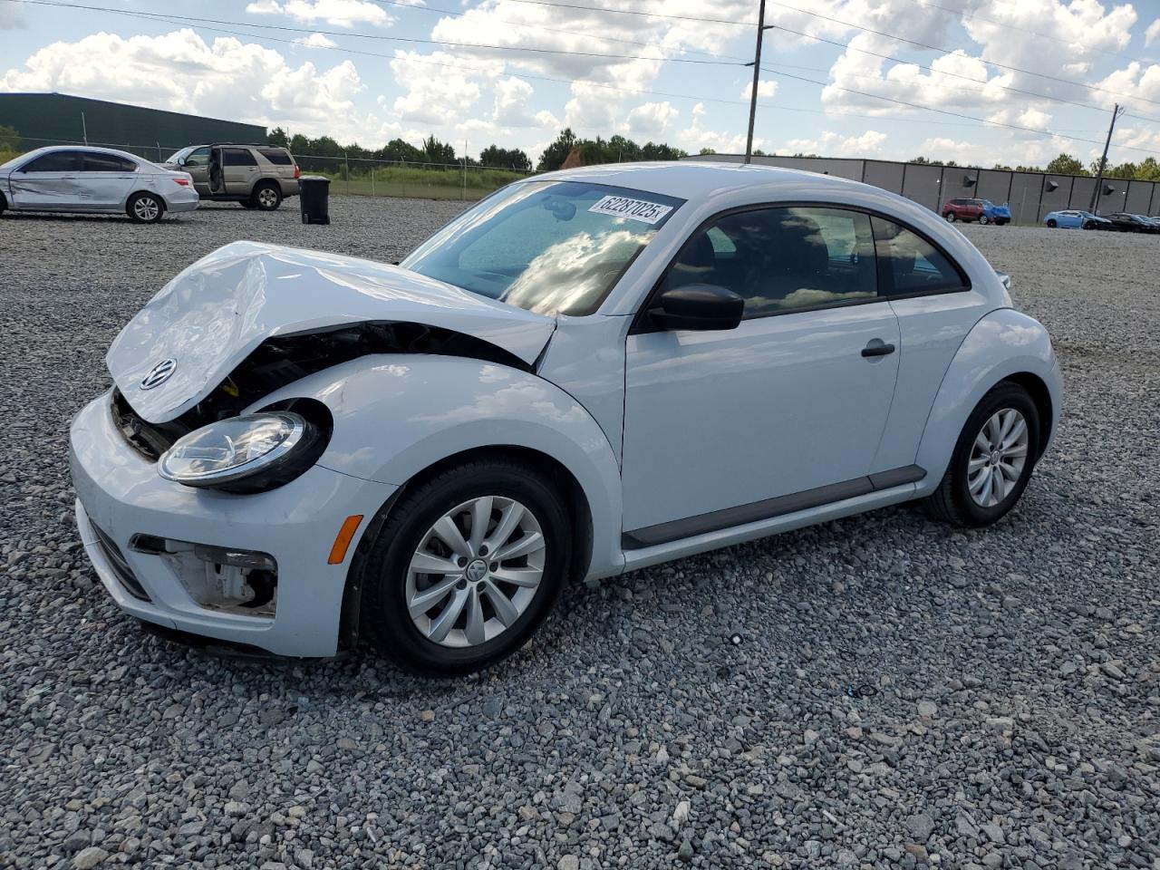 VOLKSWAGEN BEETLE S