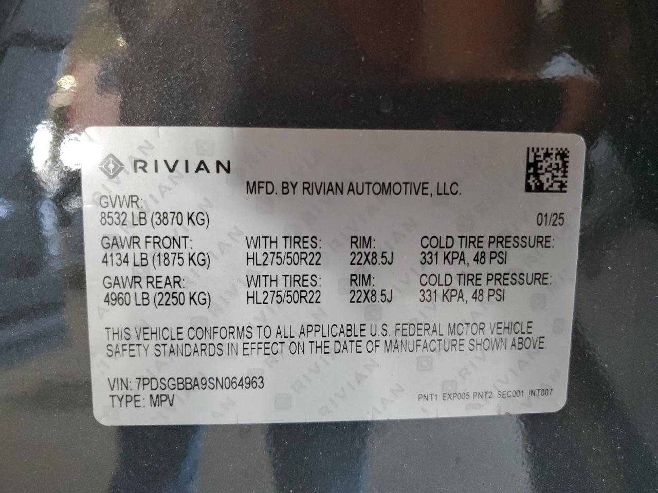RIVIAN R1S ADVENTURE