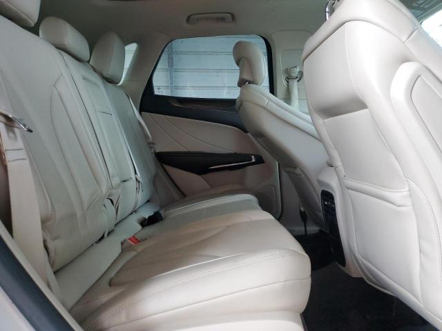 2017 LINCOLN MKC RESERV 5LMCJ3C97HUL16689