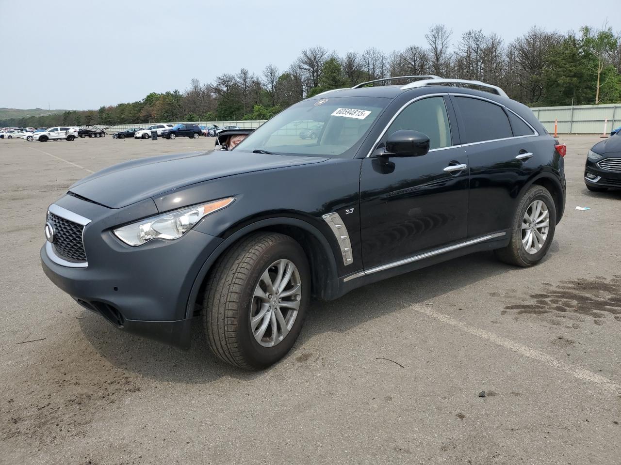 INFINITI QX70