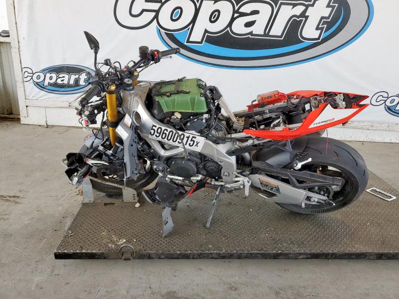 2024 APRILIA TUONO V4 F - ZD4KZUB06RS001260