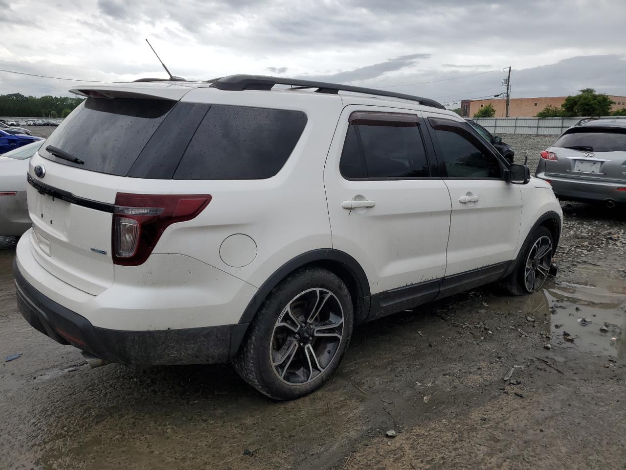 FORD EXPLORER SPORT