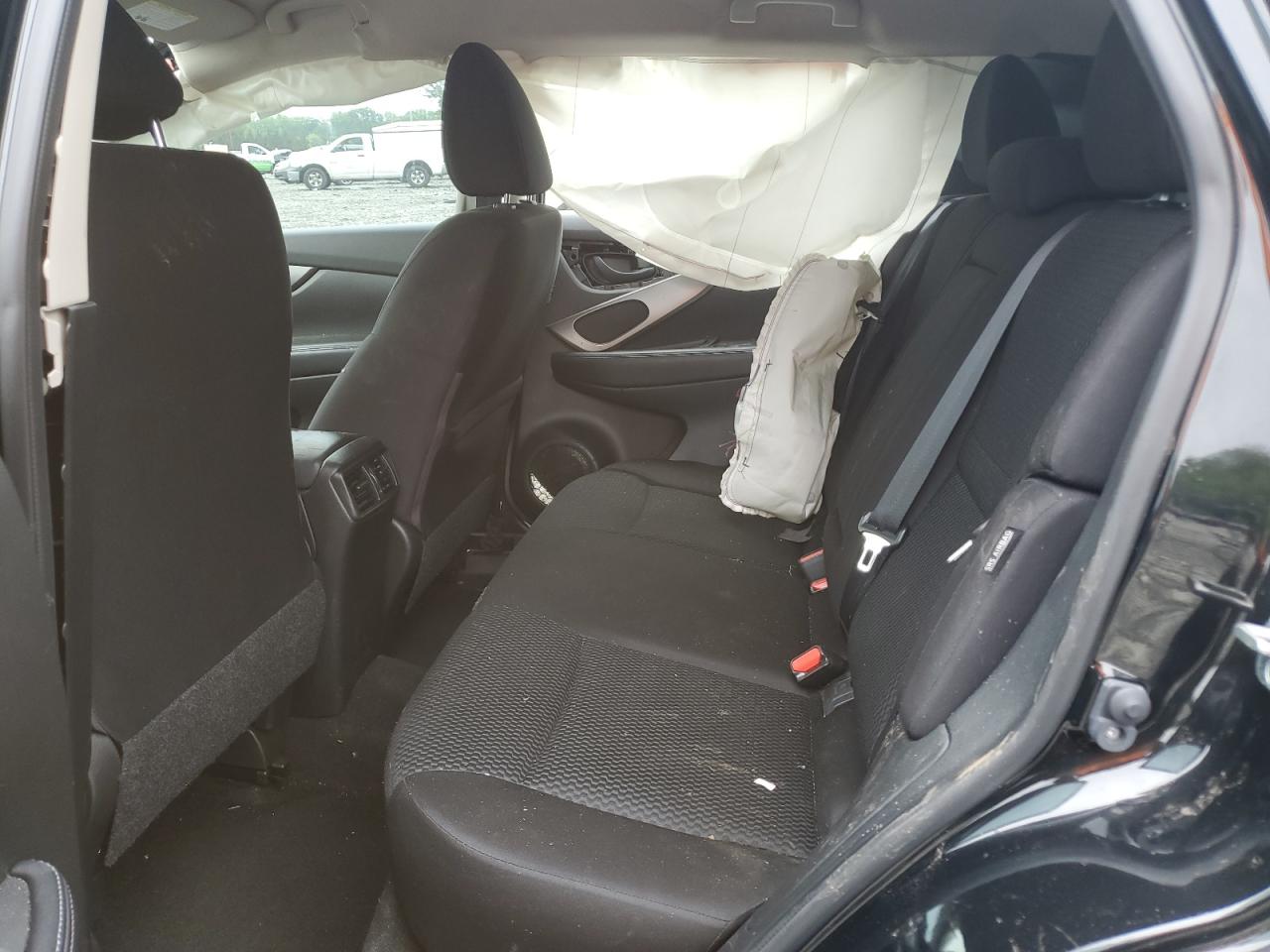 NISSAN ROGUE SPORT S