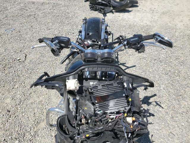 2017 HARLEY-DAVIDSON FLTRX ROAD 1HD1KHC31HB677284