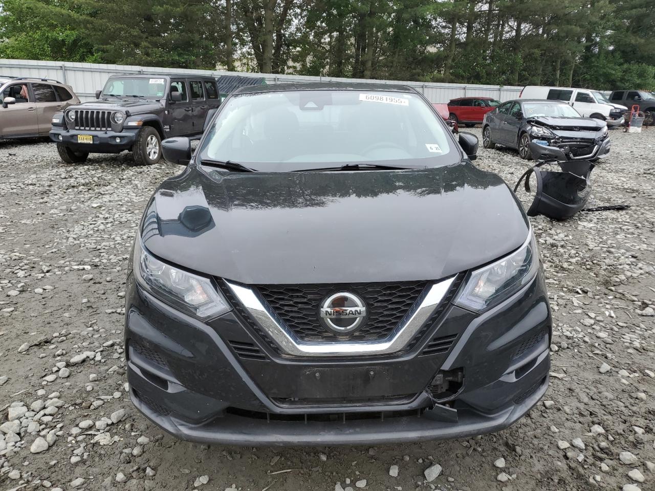 NISSAN ROGUE SPORT S