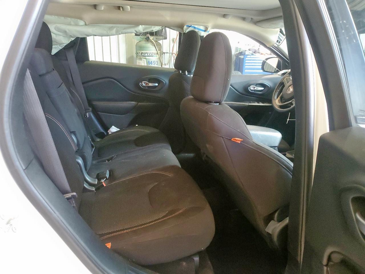 JEEP GRAND CHEROKEE LATITUDE