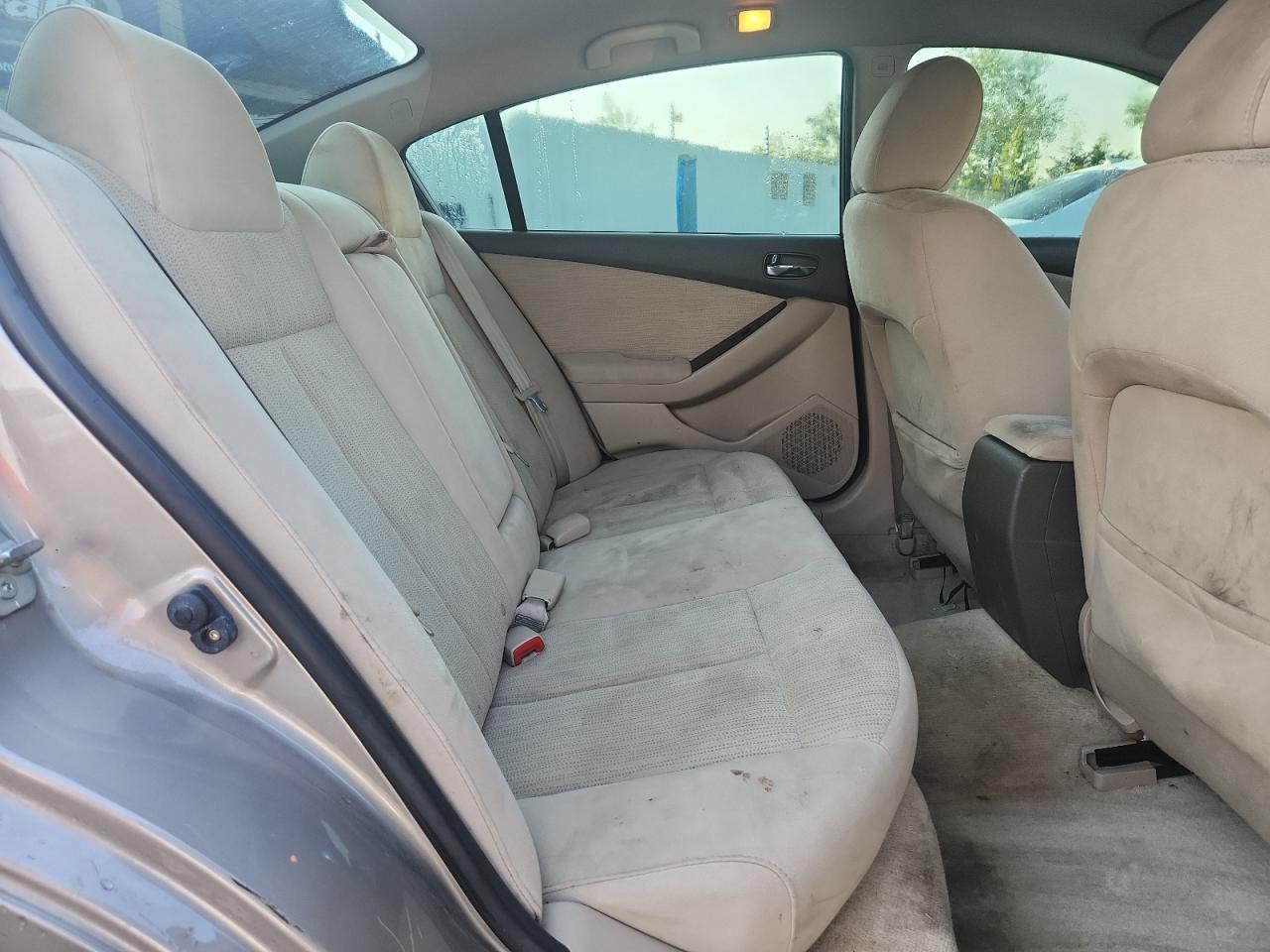 NISSAN ALTIMA BASE