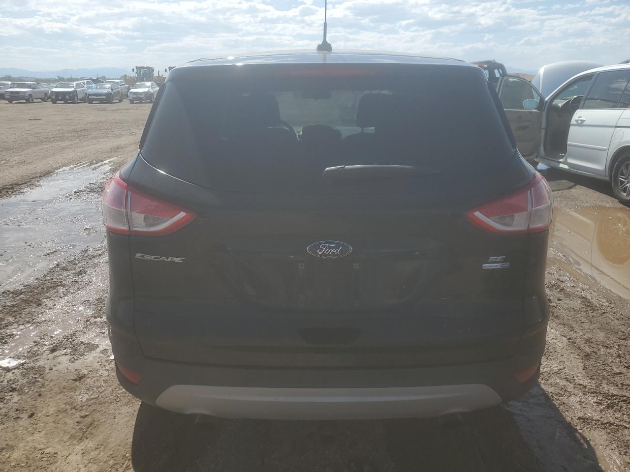 FORD ESCAPE SE