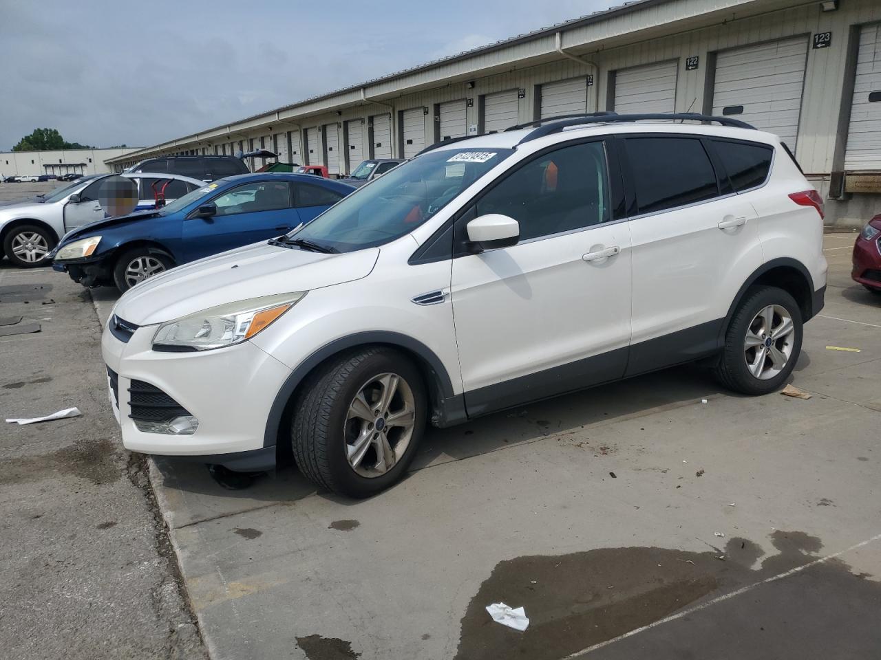 FORD ESCAPE SE