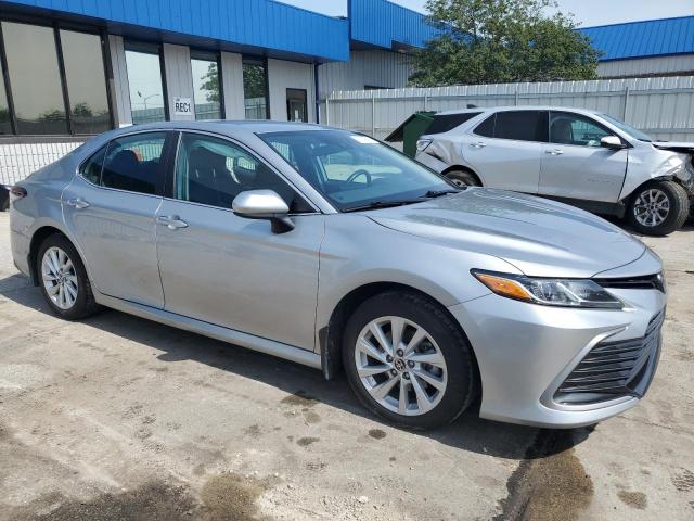 Vin: 4t1c11akxmu602804, lot: 61726505, toyota camry le 20214