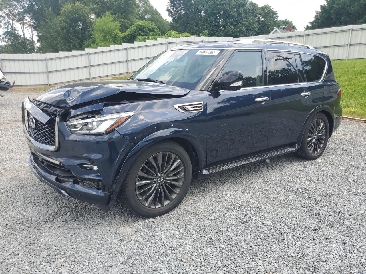 INFINITI QX80 LUXE