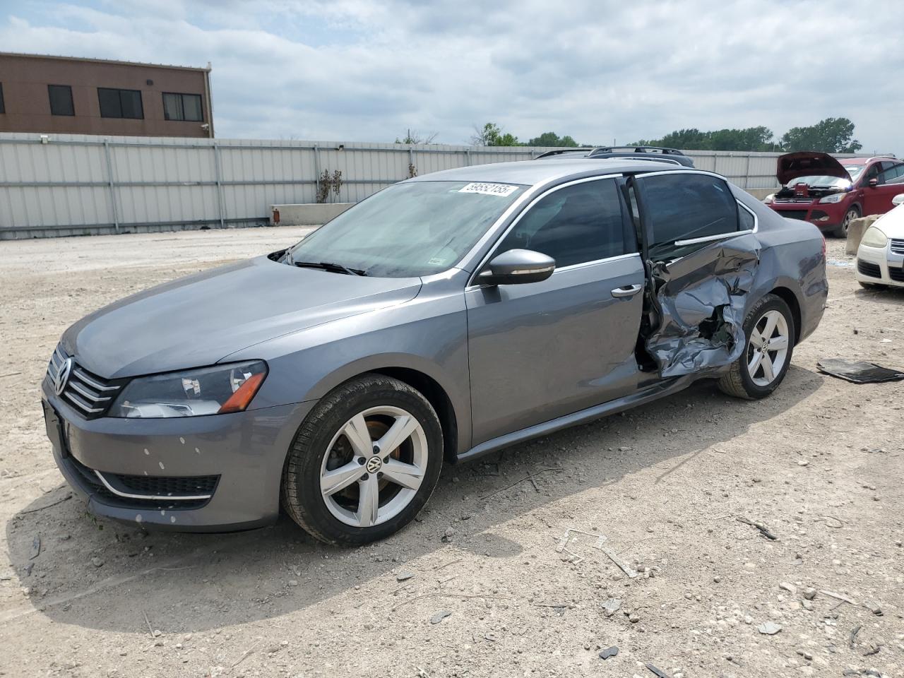 VOLKSWAGEN PASSAT SE