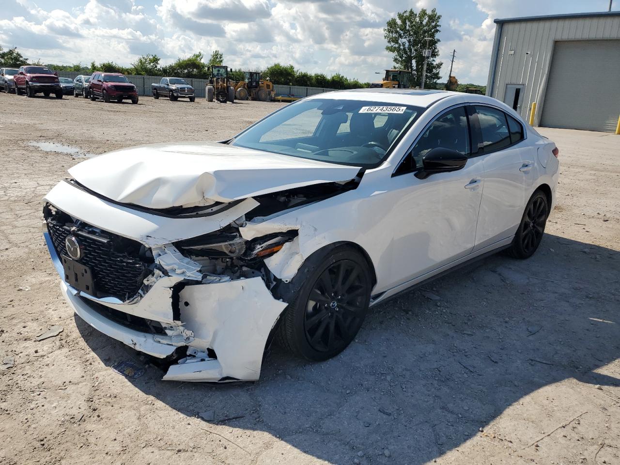 MAZDA 3 PREMIUM PLUS