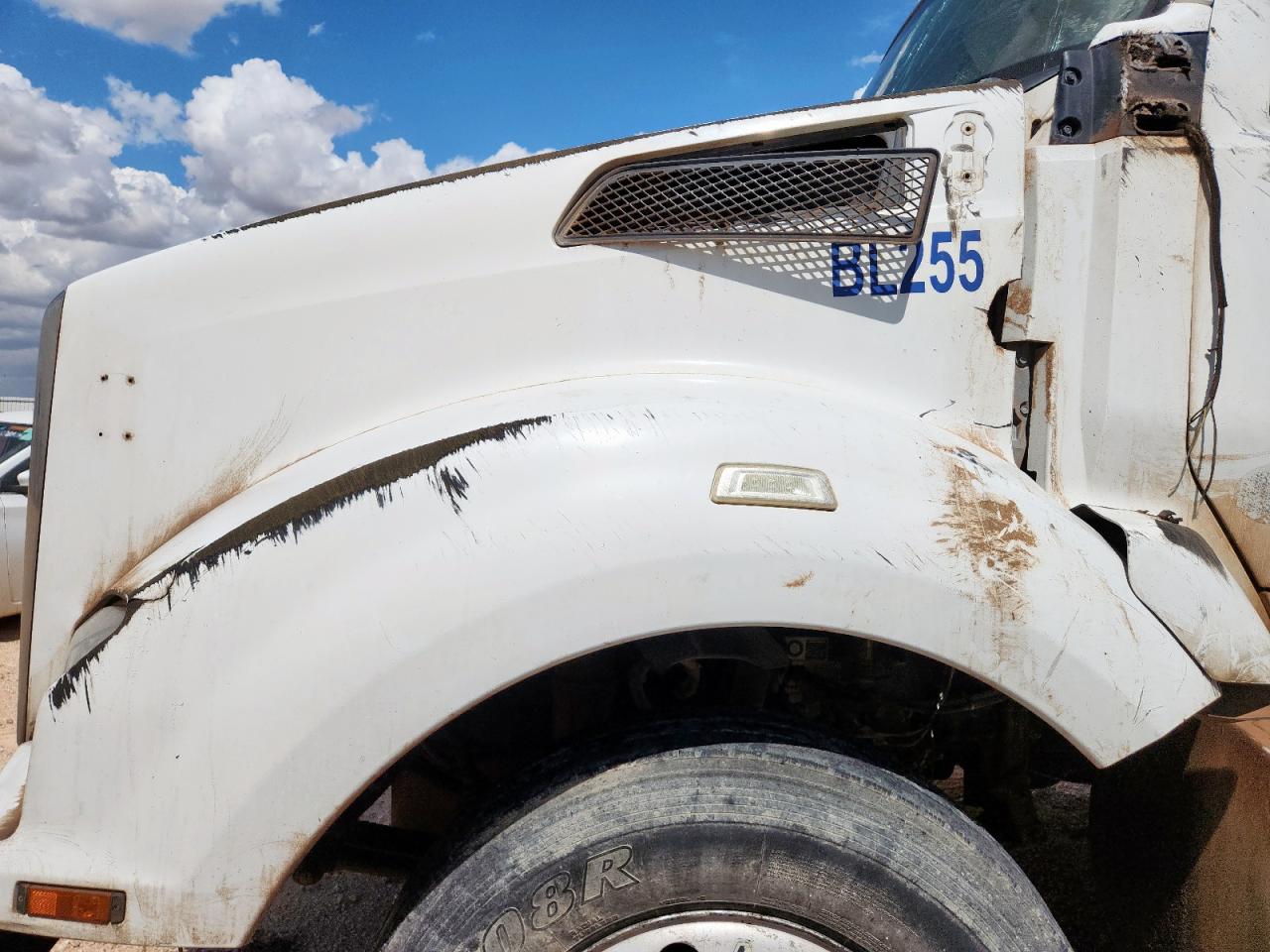 Lot #3294196943 2018 KENWORTH CONSTRUCTI