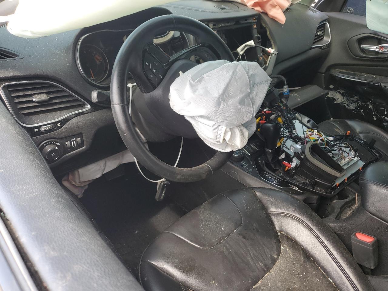 JEEP GRAND CHEROKEE LATITUDE PLUS