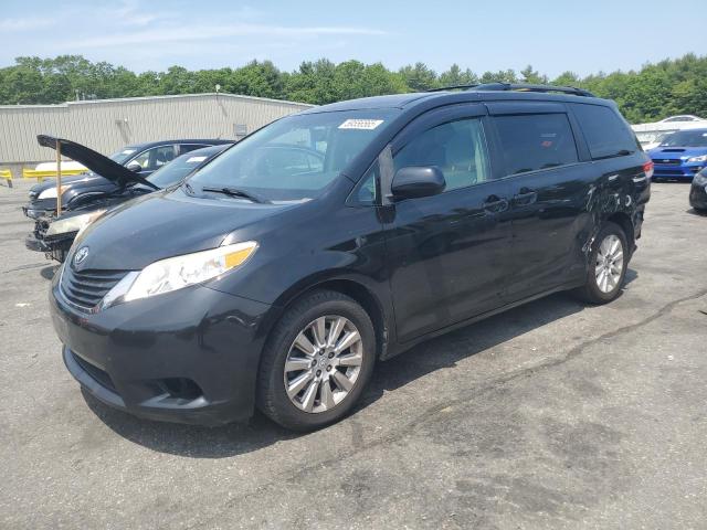 TOYOTA SIENNA LE