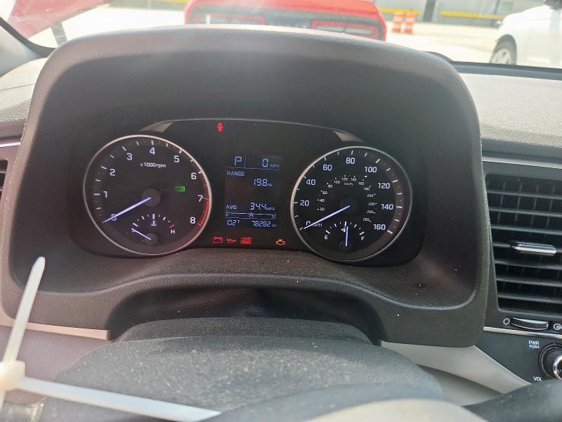 5NPD74LF5JH320701 2018 HYUNDAI ELANTRA