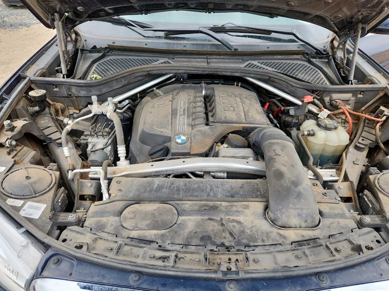 2018 BMW X5 XDRIVE3 5UXKR0C54J0Y01536