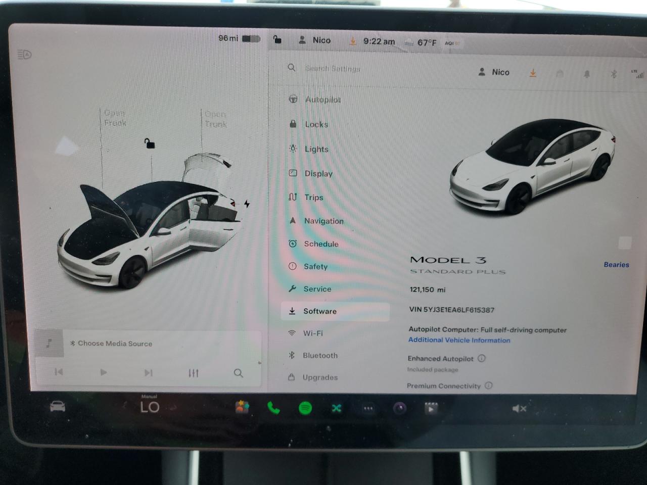 TESLA MODEL 3