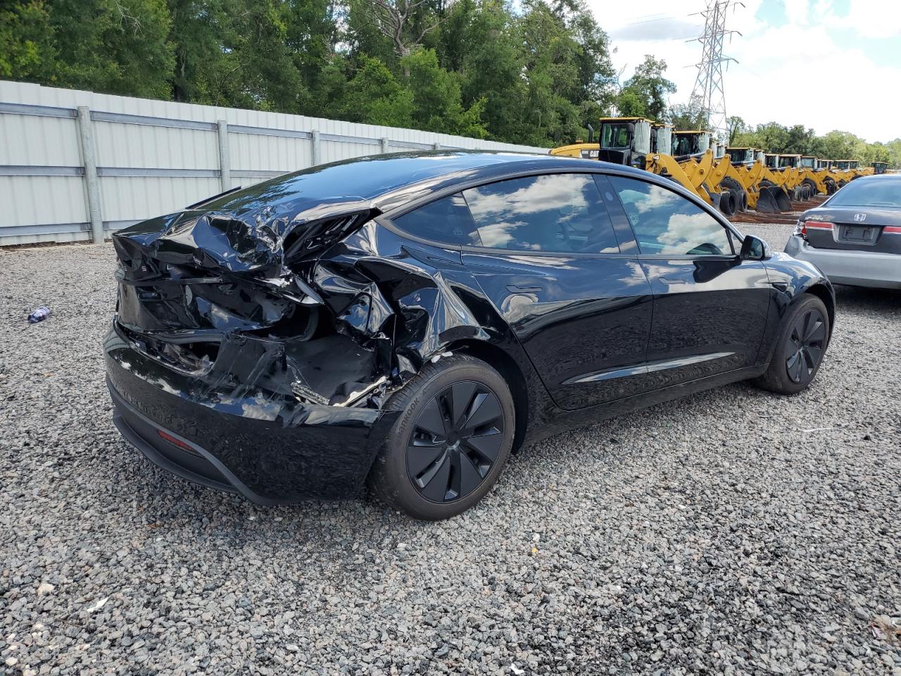Tesla Model 3 2025