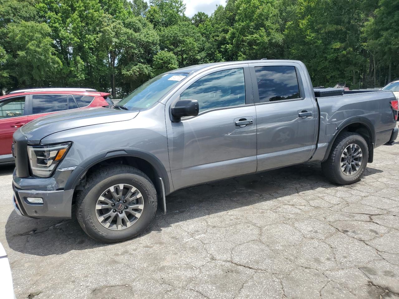 NISSAN TITAN SV