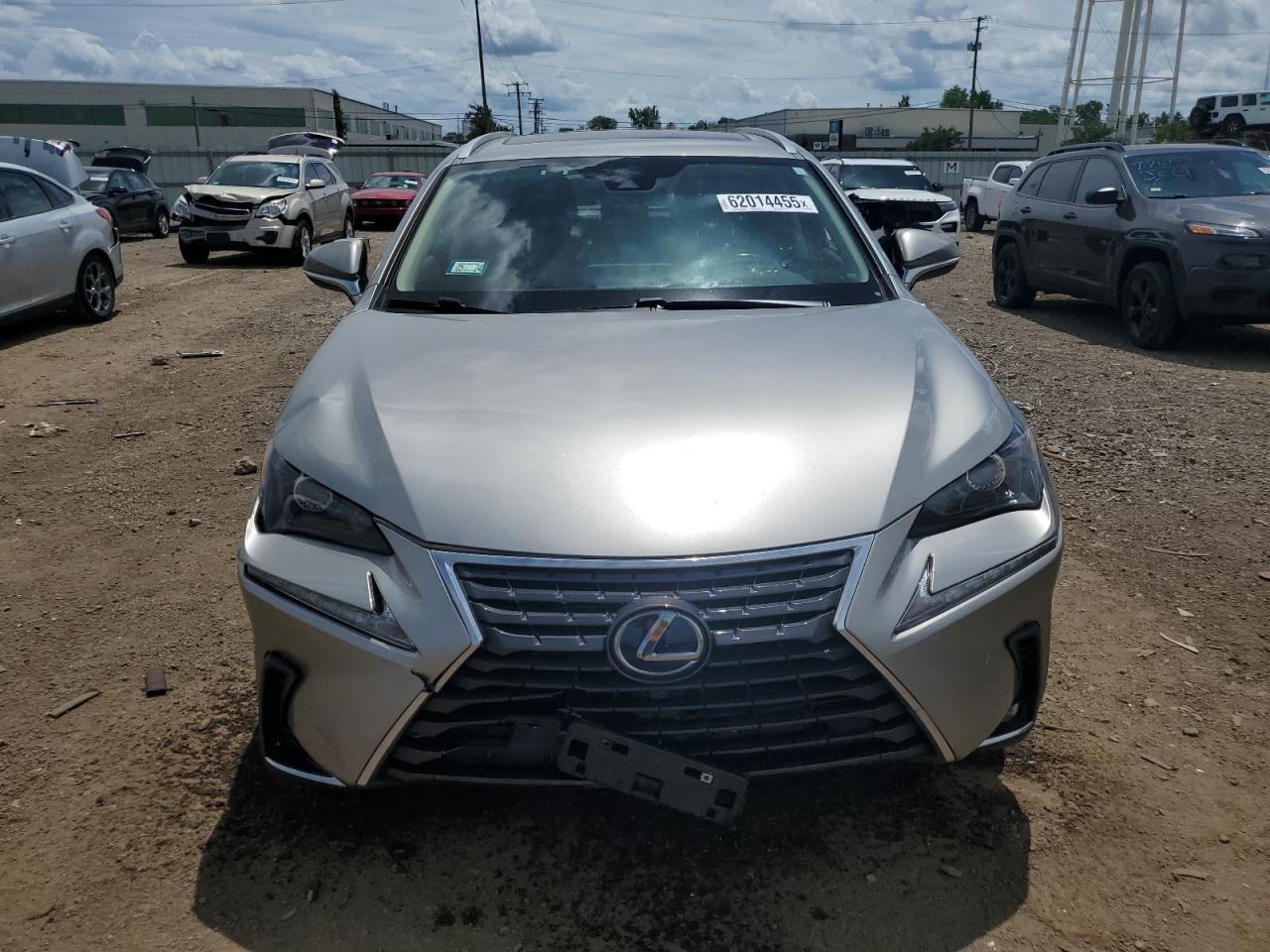 LEXUS NX 300H BASE