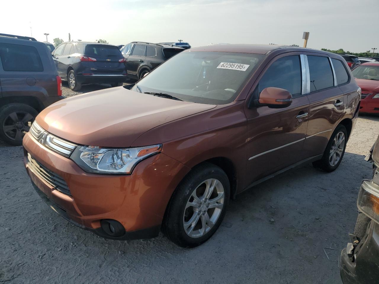 MITSUBISHI OUTLANDER SE
