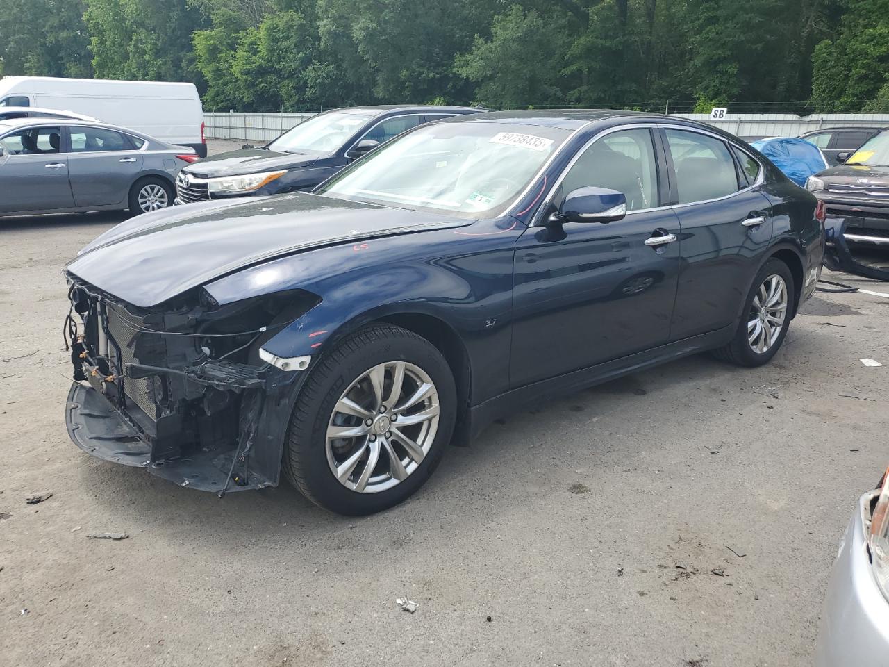 INFINITI Q70 3.7 LUXE