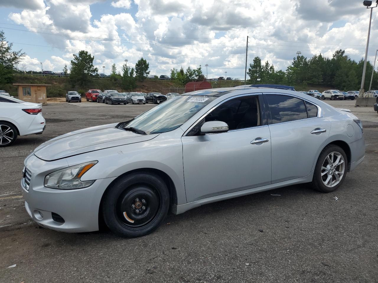 NISSAN MAXIMA S