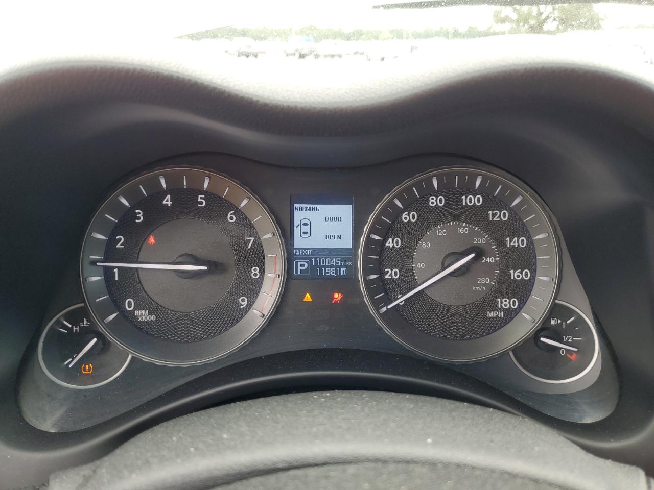 INFINITI Q70 3.7 LUXE