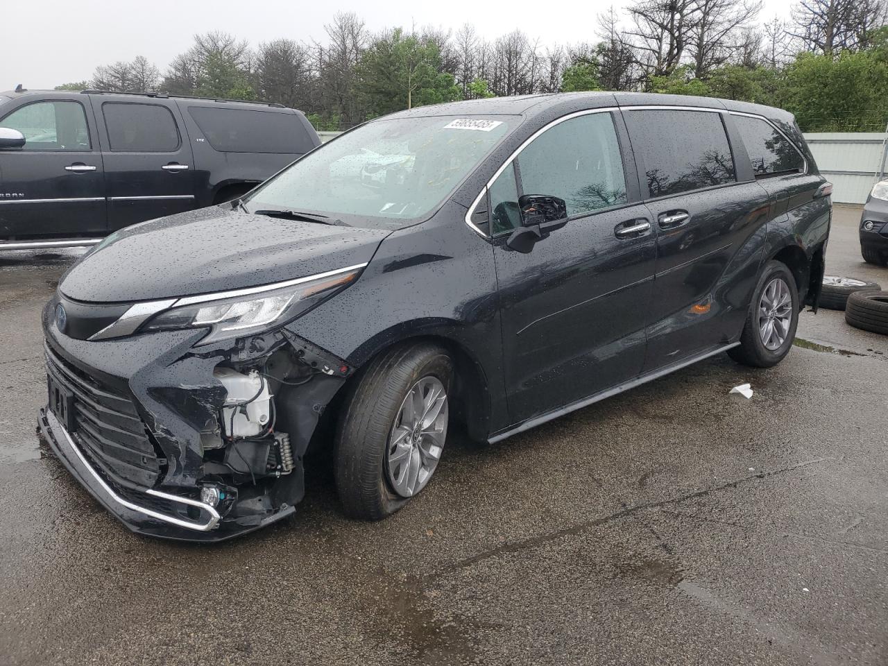 TOYOTA SIENNA XLE