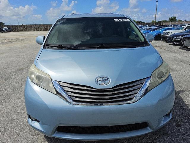 2016 TOYOTA SIENNA XLE 5TDYK3DC2GS716487