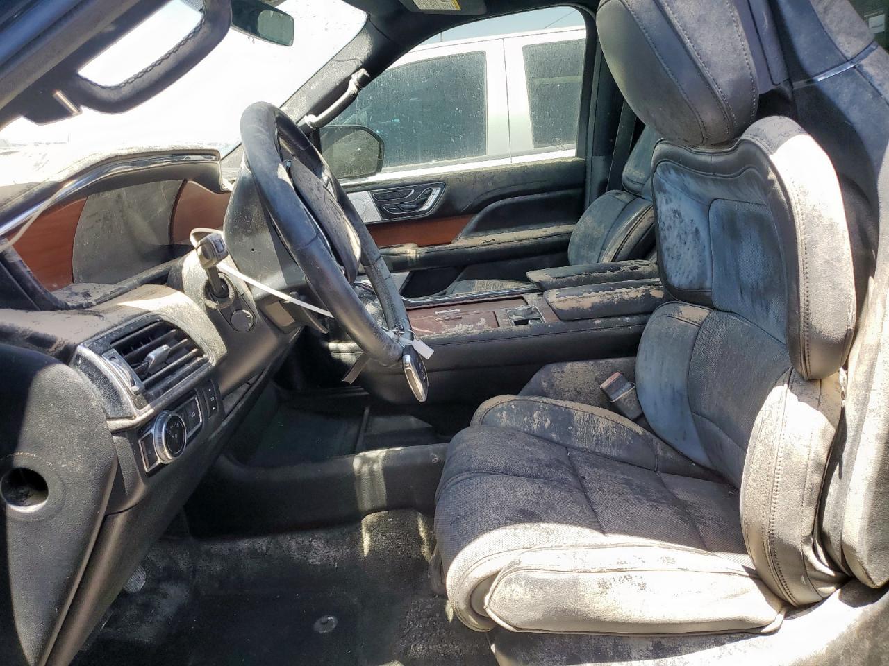 LINCOLN NAVIGATOR RESERVE