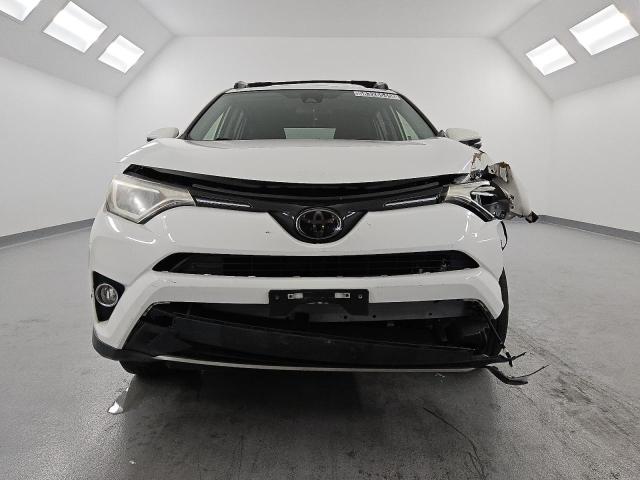 2018 TOYOTA RAV4 ADVEN JTMWFREV1JJ735535