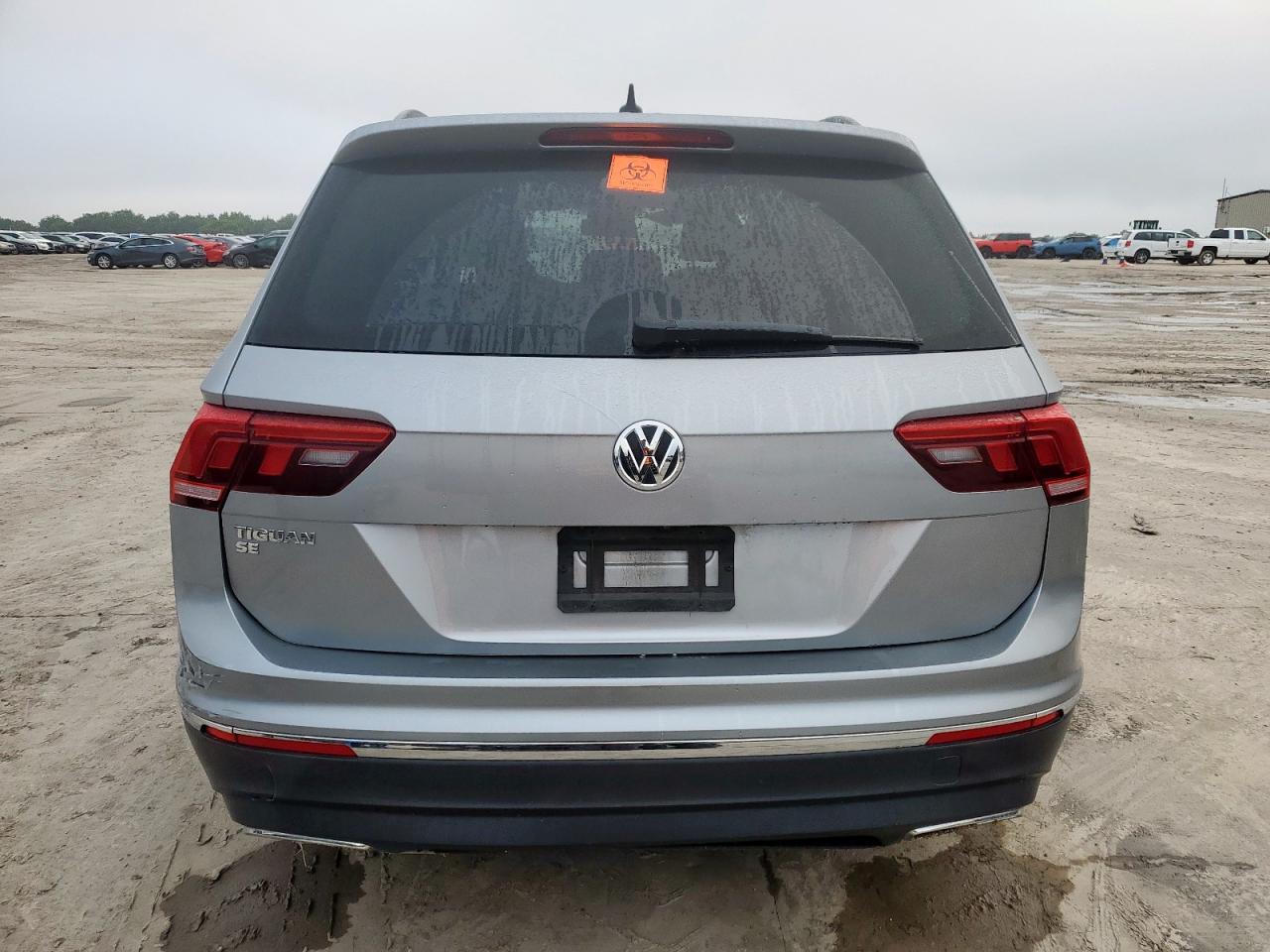 VOLKSWAGEN TIGUAN SE