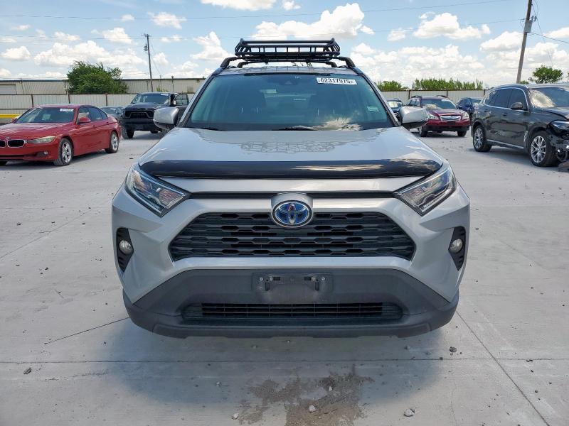 2019 TOYOTA RAV4 XLE - 2T3RWRFV7KW040197