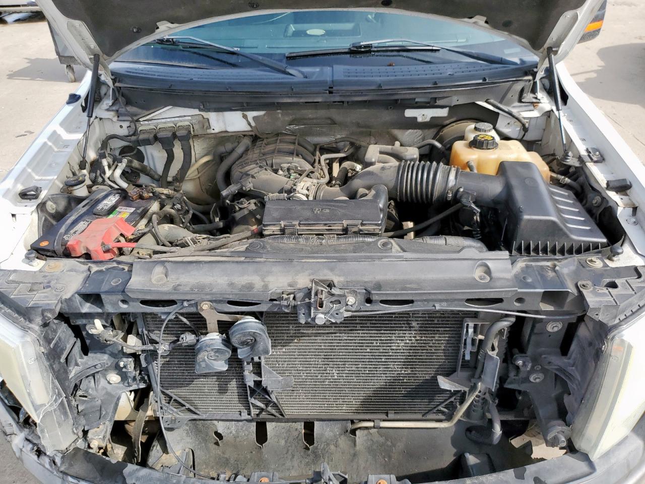 FORD F-150 SUPER CAB