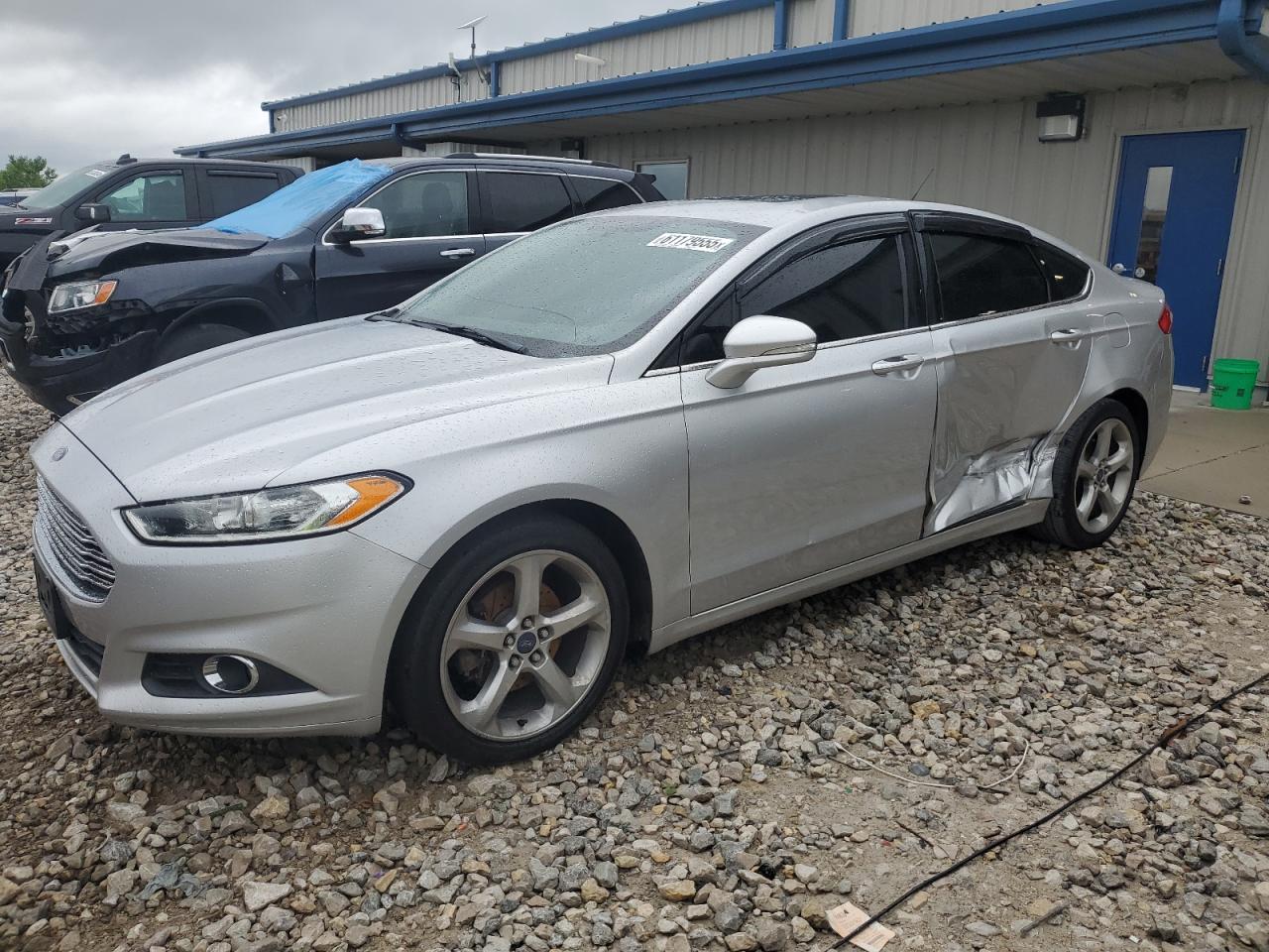 FORD FUSION SE