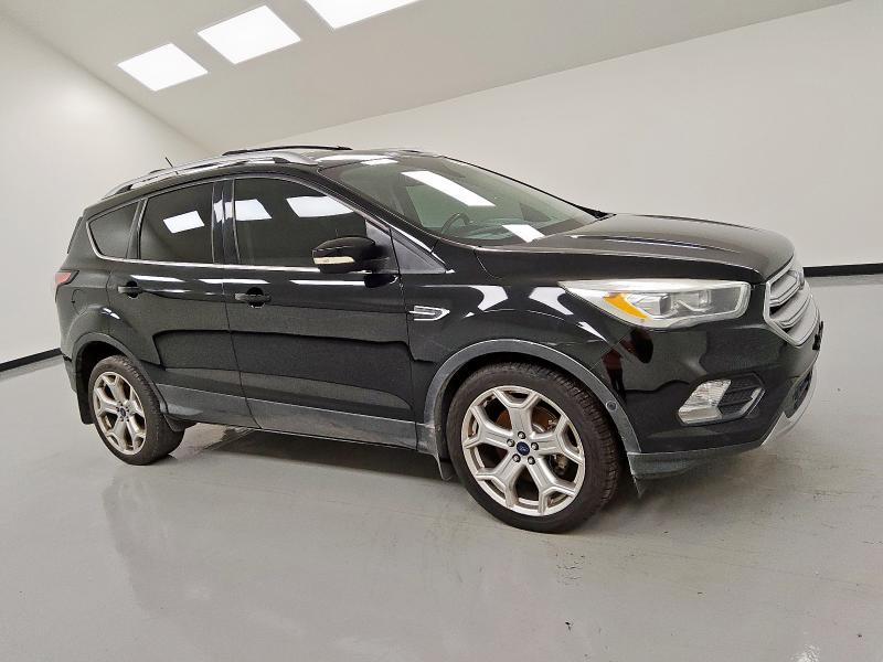 Vin: 1fmcu9j92jua30979, lot: 58323295, ford escape titanium 20184