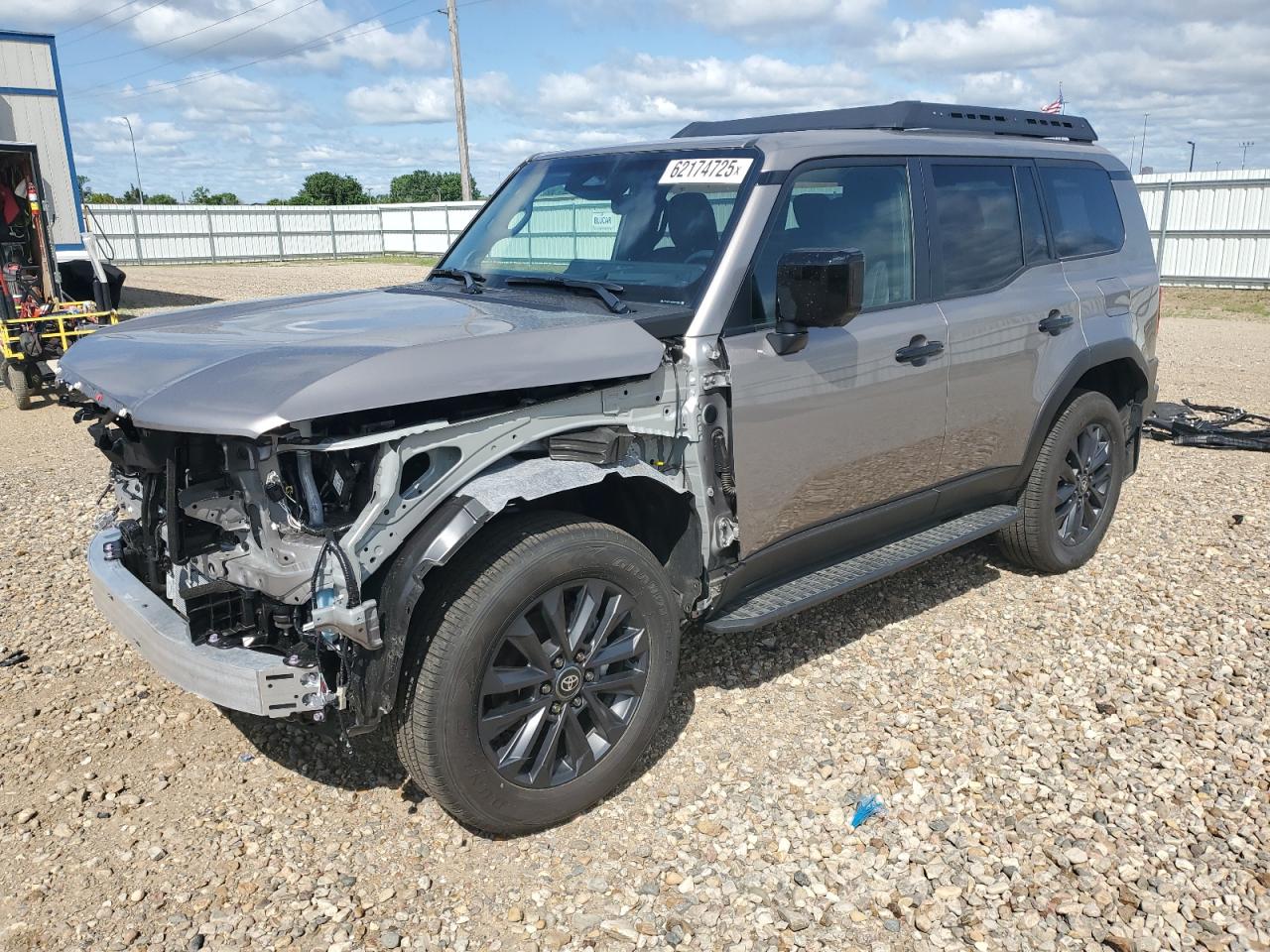 TOYOTA LAND CRUISER BASE