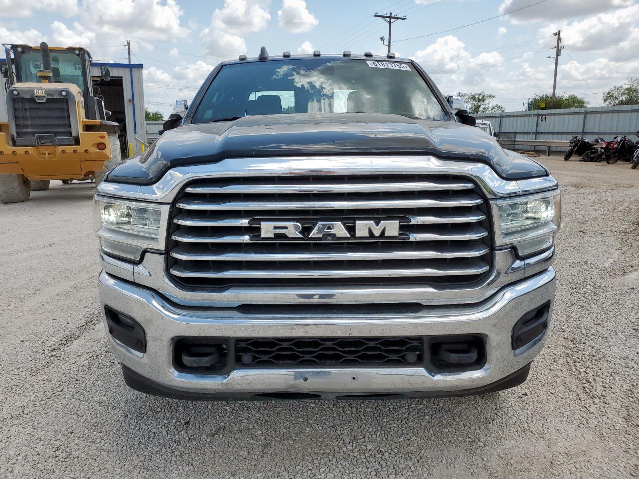 RAM 3500 LONGHORN