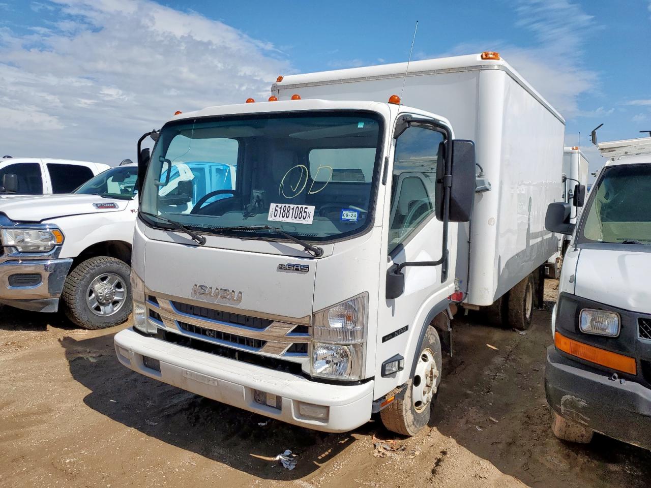  Salvage Isuzu Npr