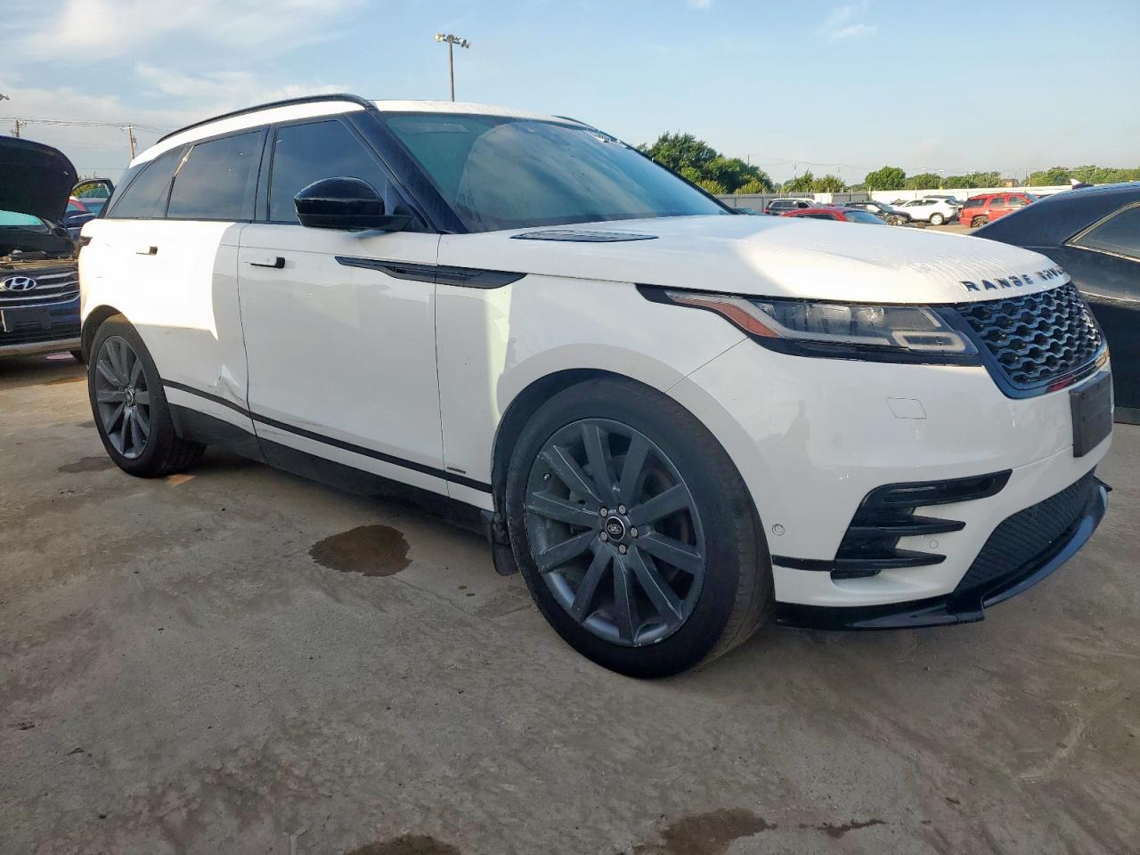 LAND ROVER RANGE ROVER R-DYNAMIC HSE