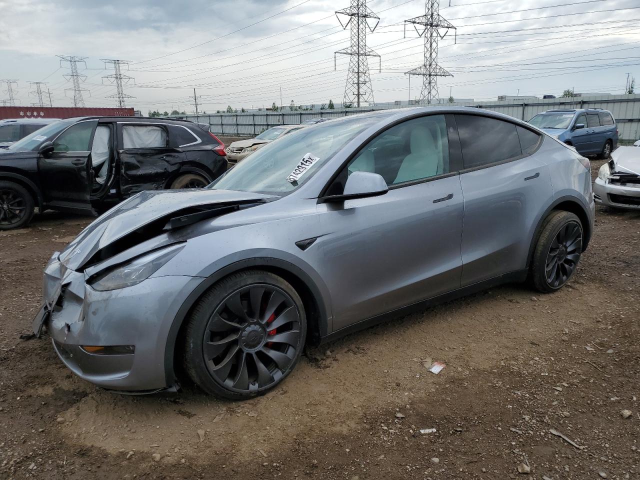 TESLA MODEL Y