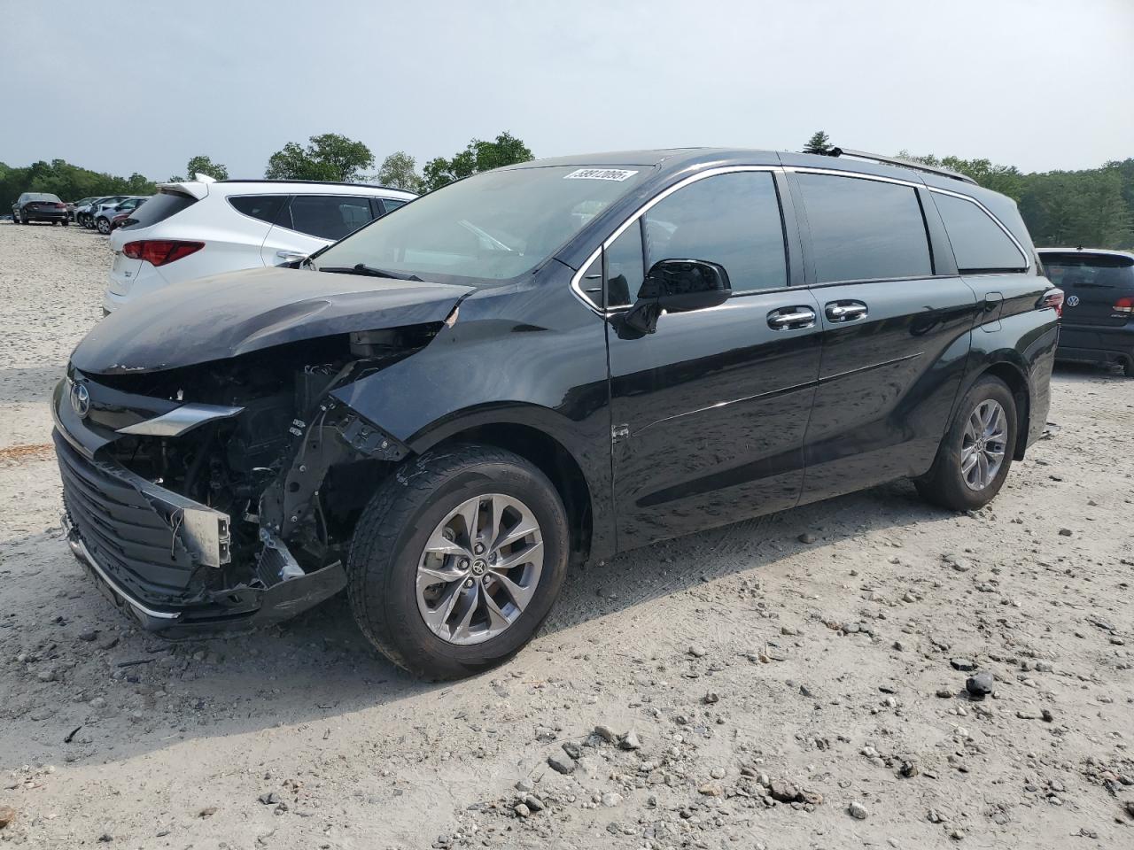 TOYOTA SIENNA XLE