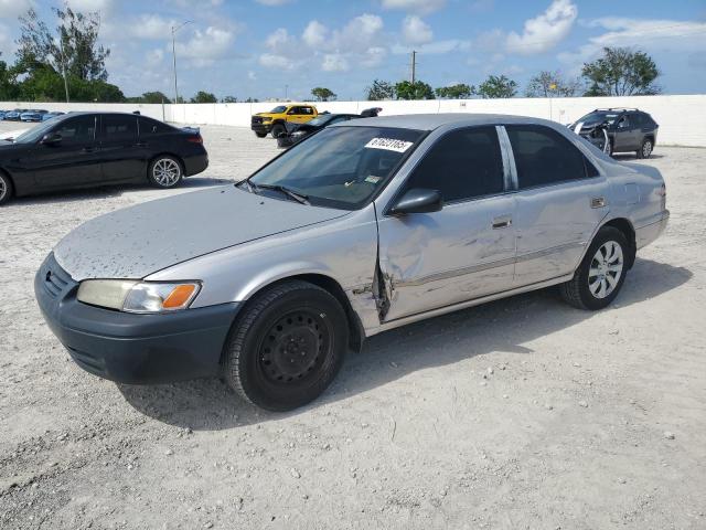 TOYOTA CAMRY CE