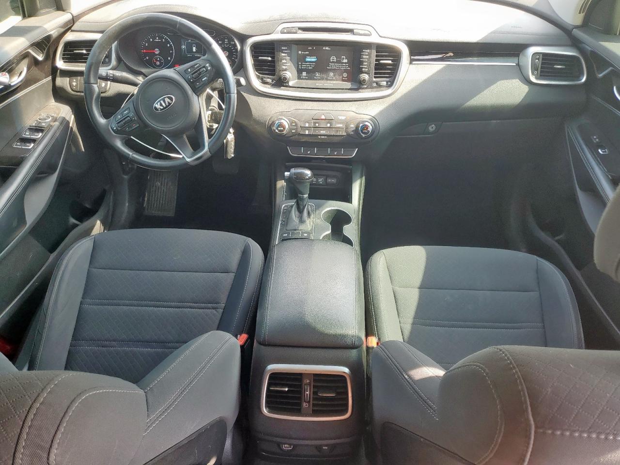 Kia Sorento lx 2017