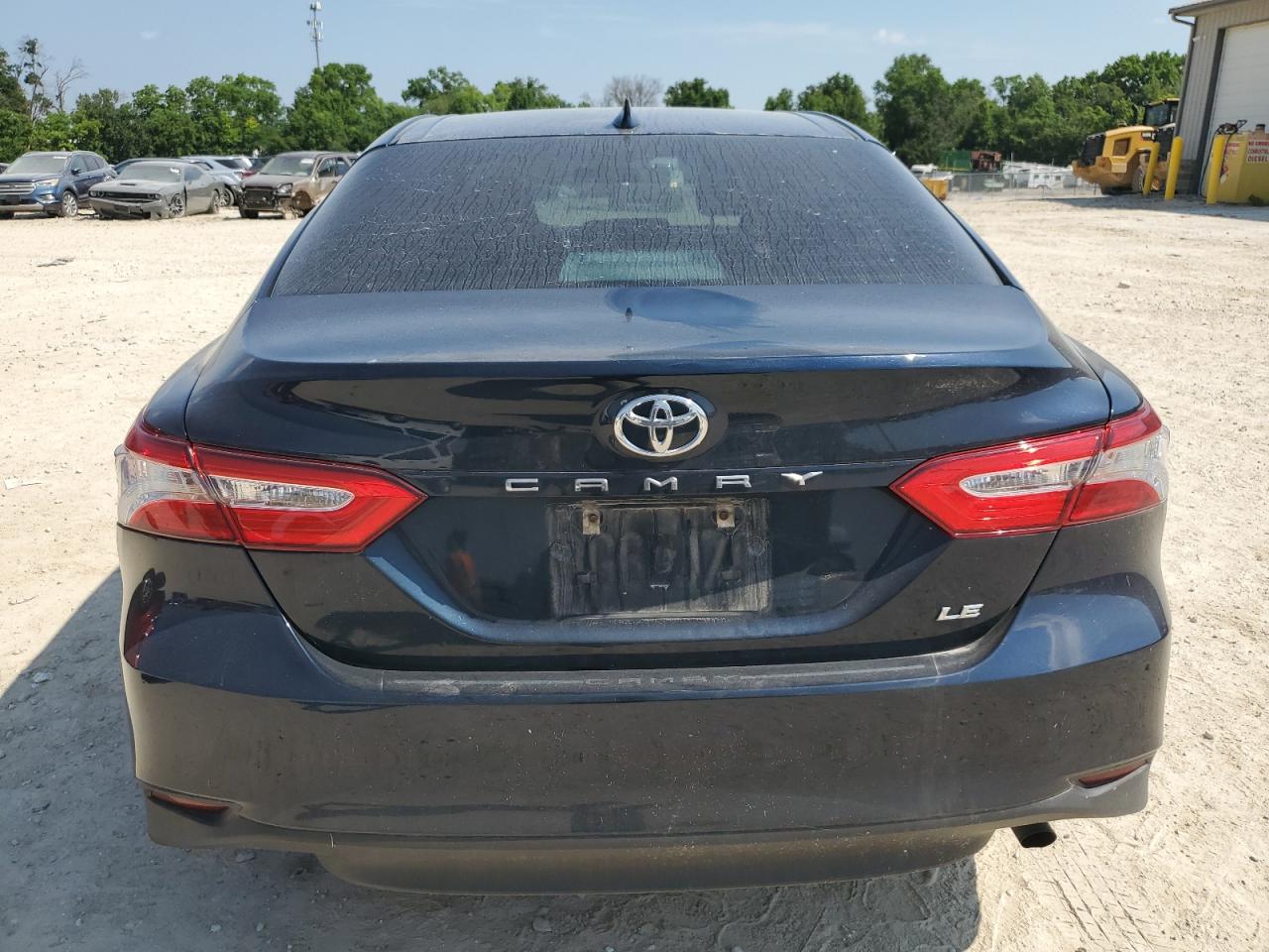Toyota Camry le 2020