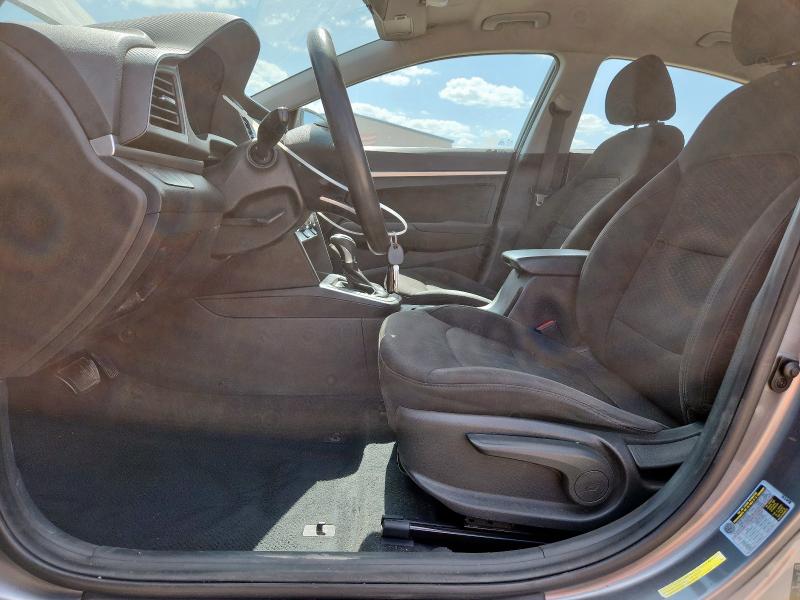 2019 HYUNDAI ELANTRA SE 5NPD74LF4KH473006