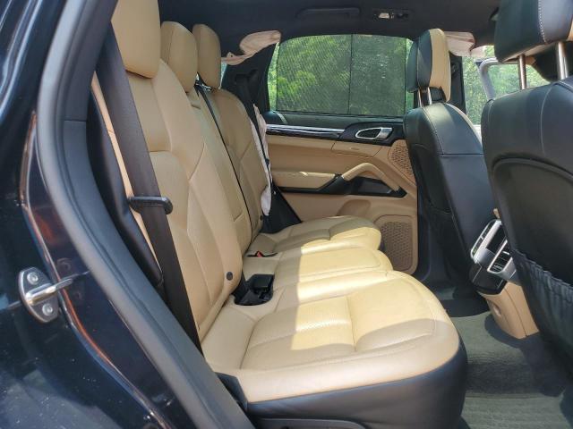 2016 PORSCHE CAYENNE WP1AA2A28GLA06715